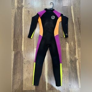 Rip Curl Dawnpatrol 3.2 wetsuit. Excellent condition.